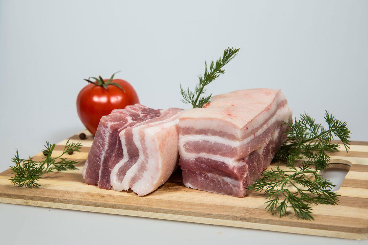 Piept de porc cu slănină